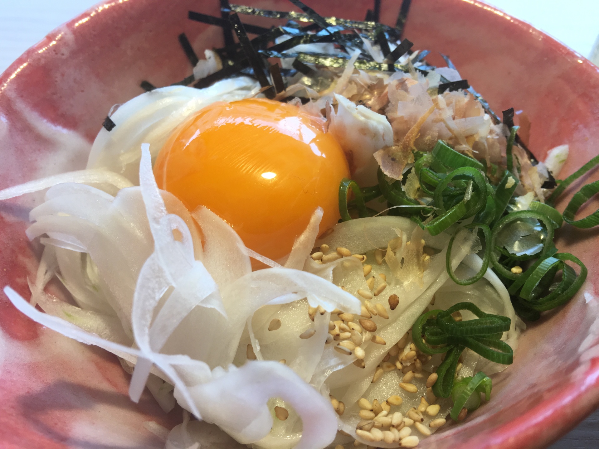 新玉ねぎスライス(黄身添え)