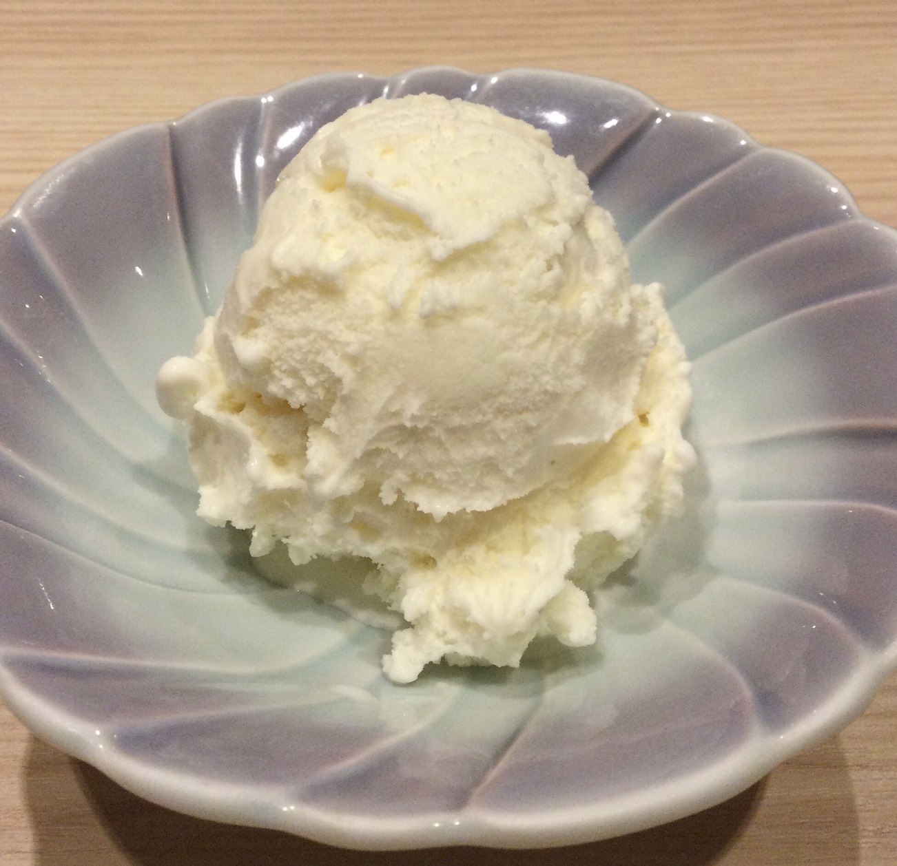昔ながらのバニラアイス