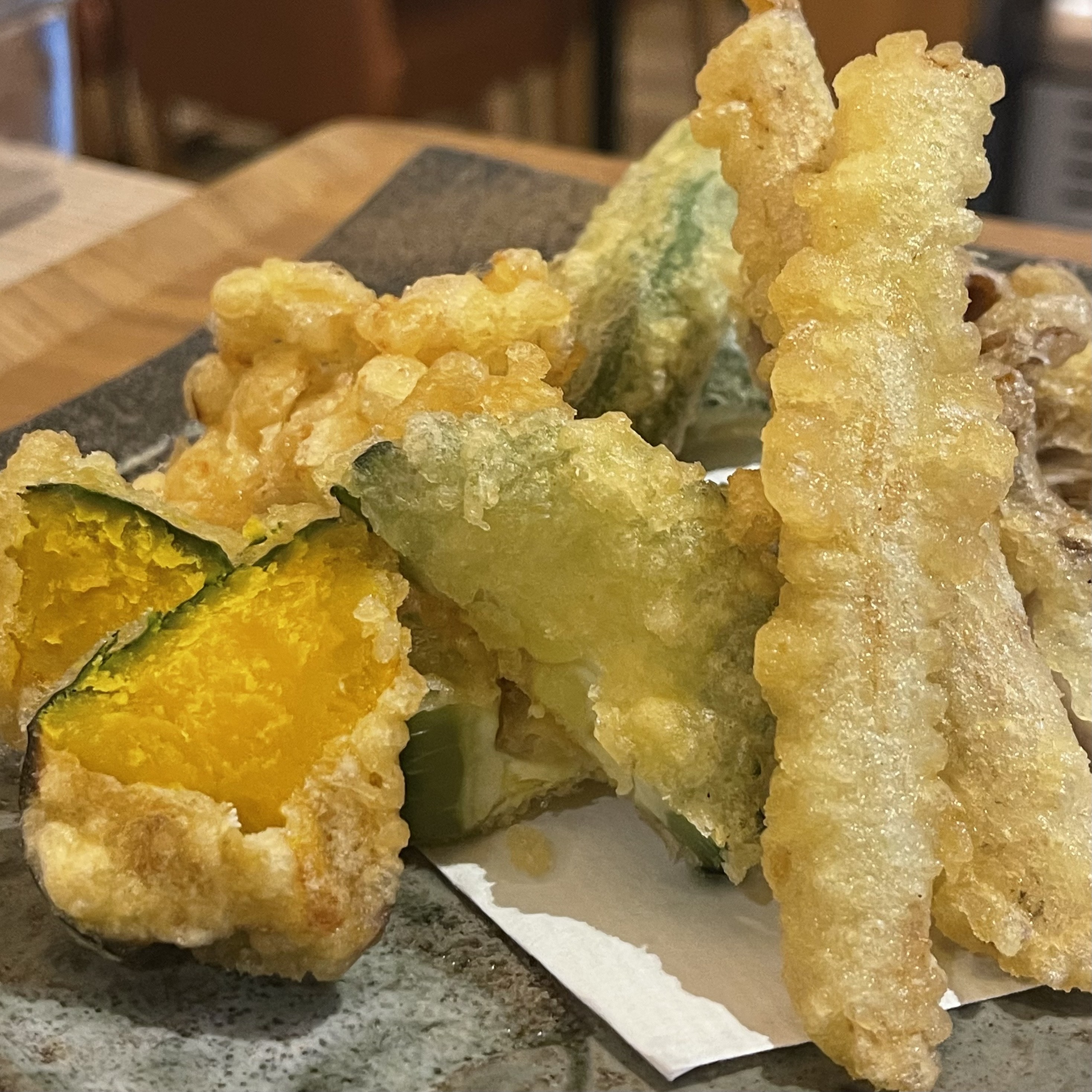 旬の野菜天ぷら盛合せ
